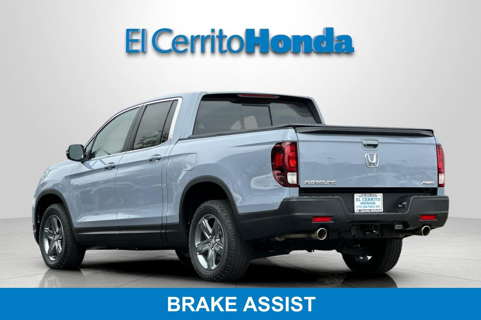 View vehicle photo 5