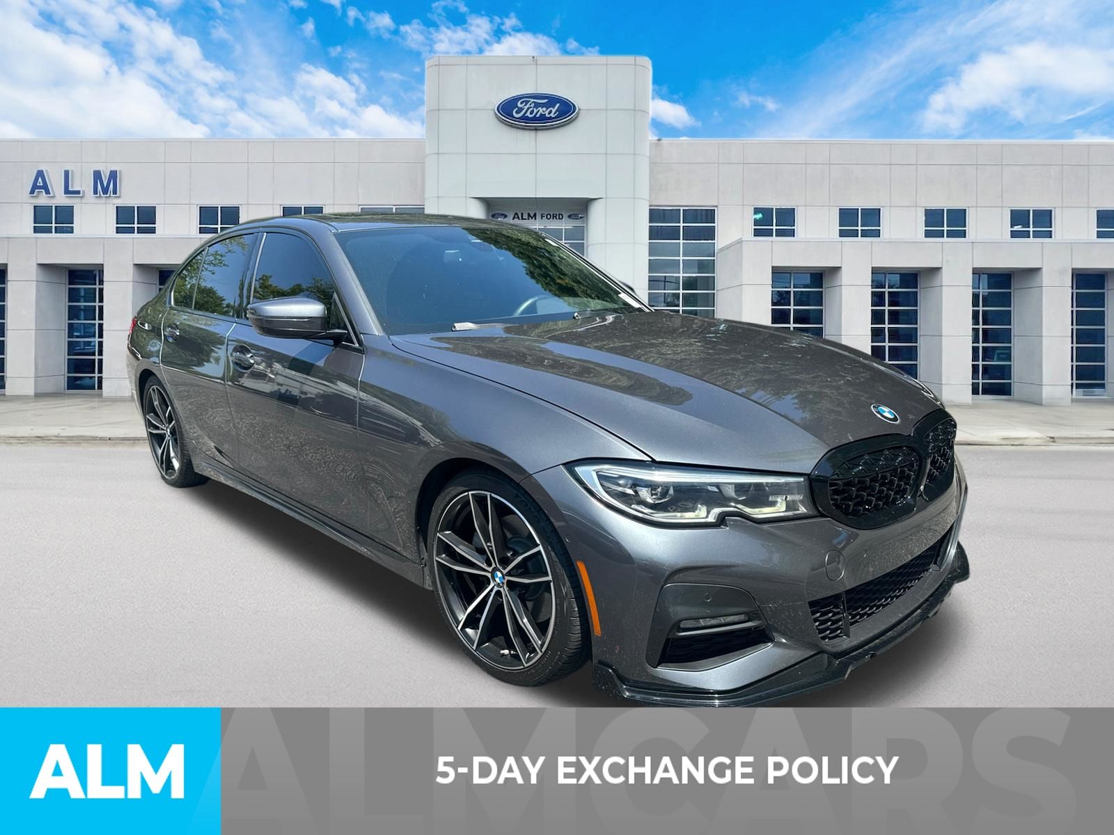 Used 2021 Gray BMW 330i image 3