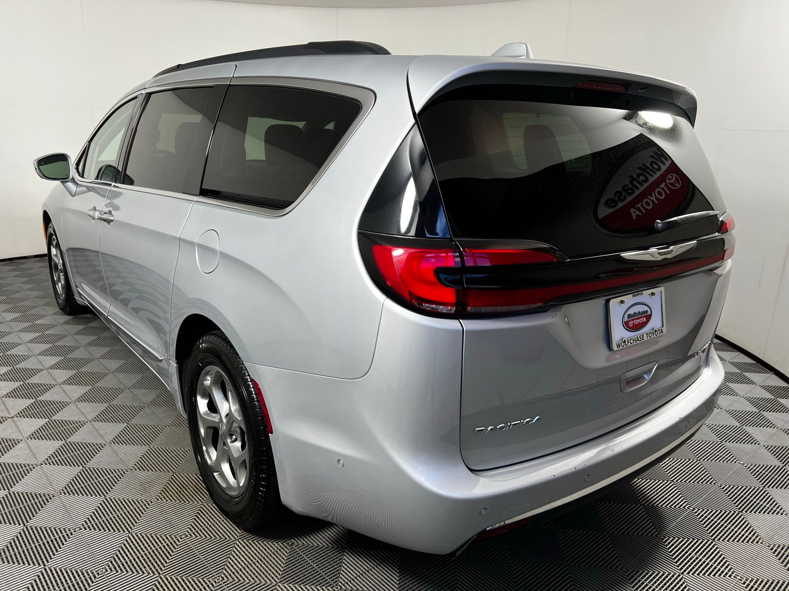2022 Chrysler Pacifica Limited 7