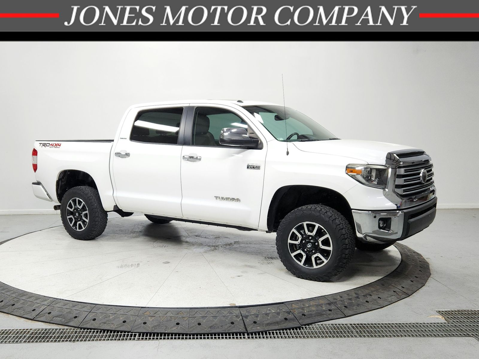 2018 Toyota Tundra Limited CrewMax 5.7L FFV 4WD