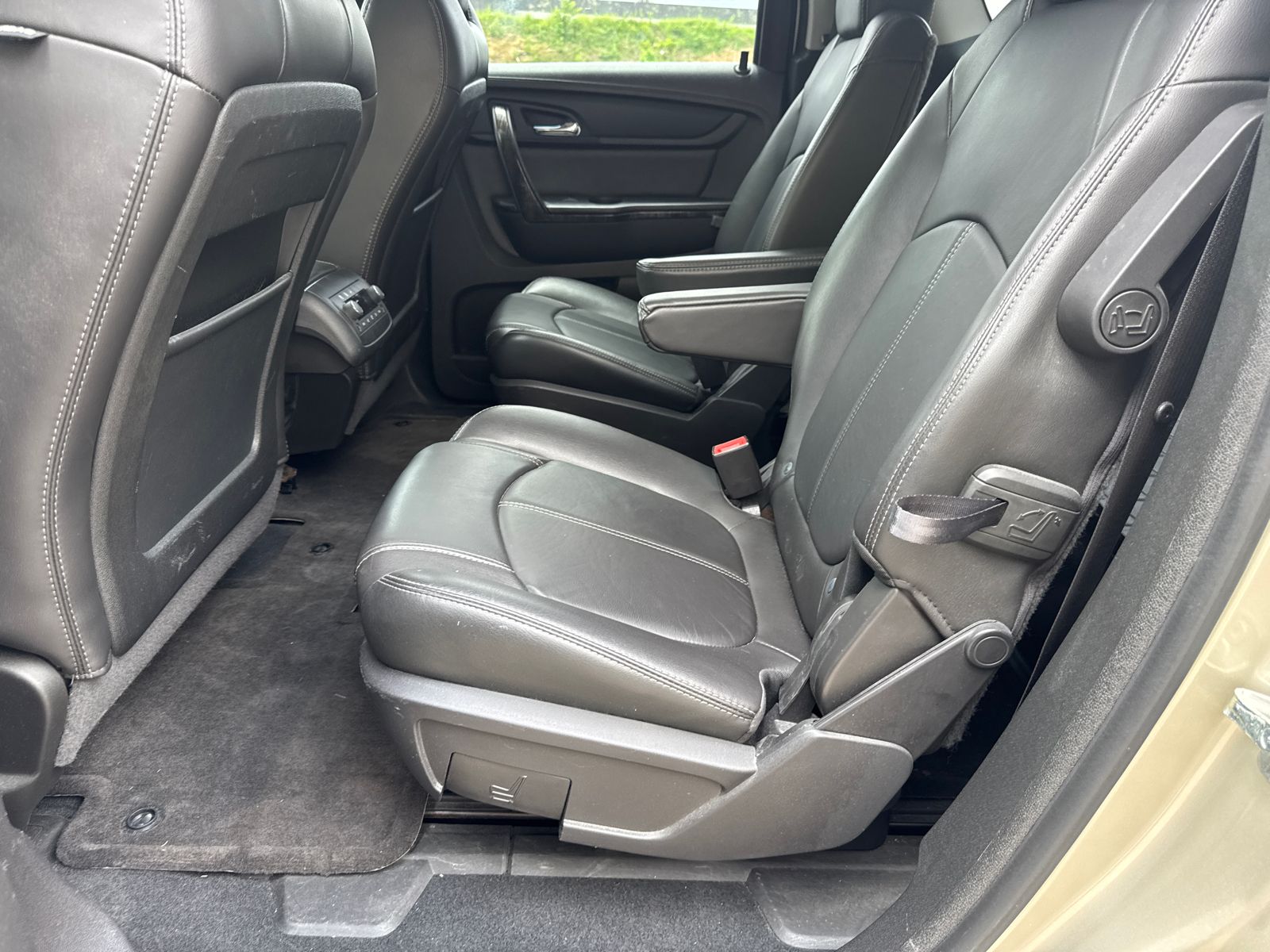 Used 2016 Silver GMC SLT-1 image 21