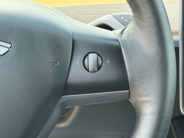 Used 2022 Black Tesla Performance image 15