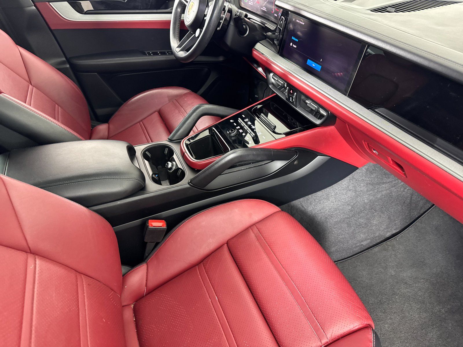 2024 Porsche Cayenne Base — full photo 16 of 30