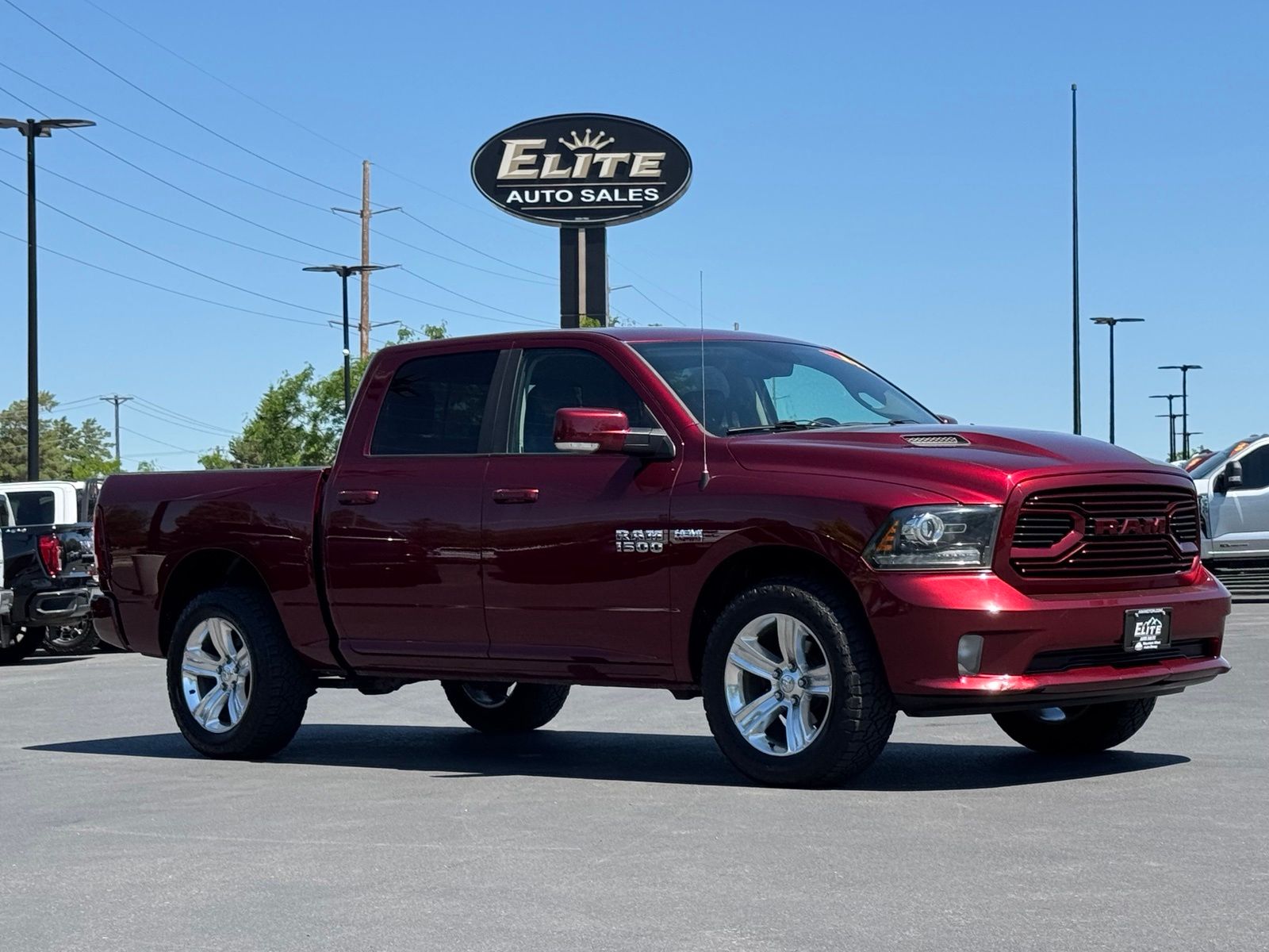 Delmonico Red Pearlcoat 2018 RAM 1500 Pickup Truck Four-Wheel Drive 8-Speed Automatic