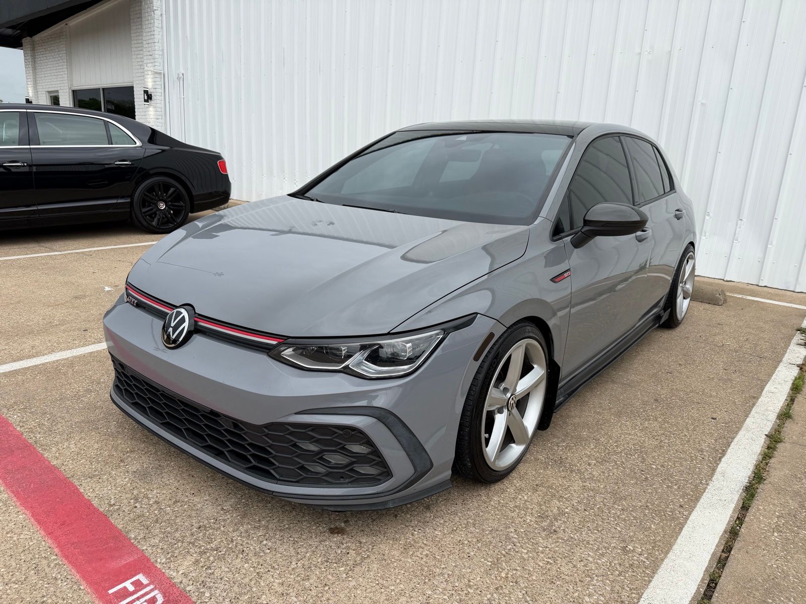 Moonstone Gray 2022 Volkswagen Golf GTI 2.0T SE FWD Hatchback Front-Wheel Drive 6-Speed Manual