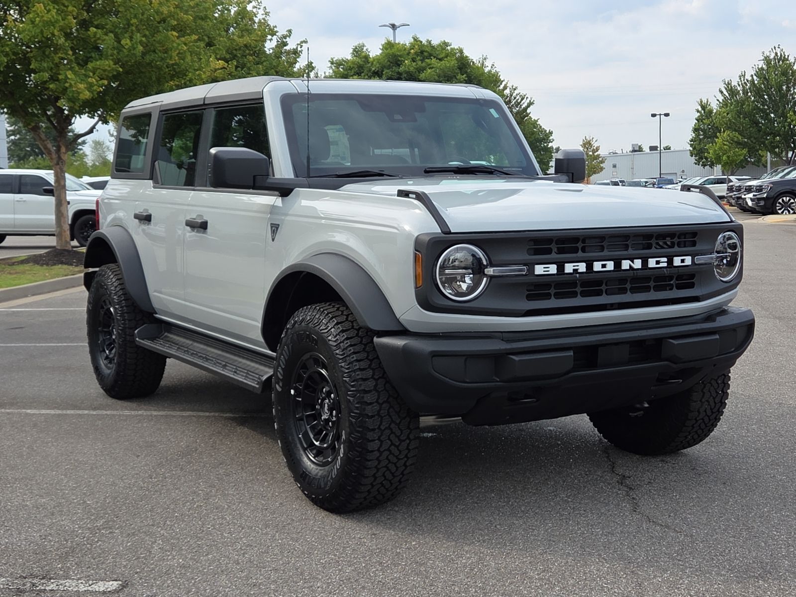 Avalanche 2026 Ford Bronco SUV / Crossover Four-Wheel Drive Automatic