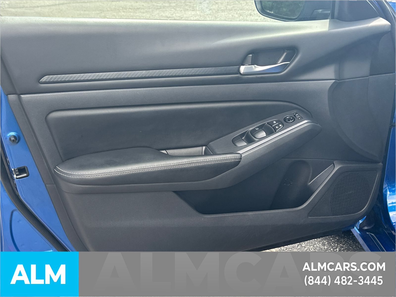 Used 2025 Blue Nissan 2.5 SV image 11