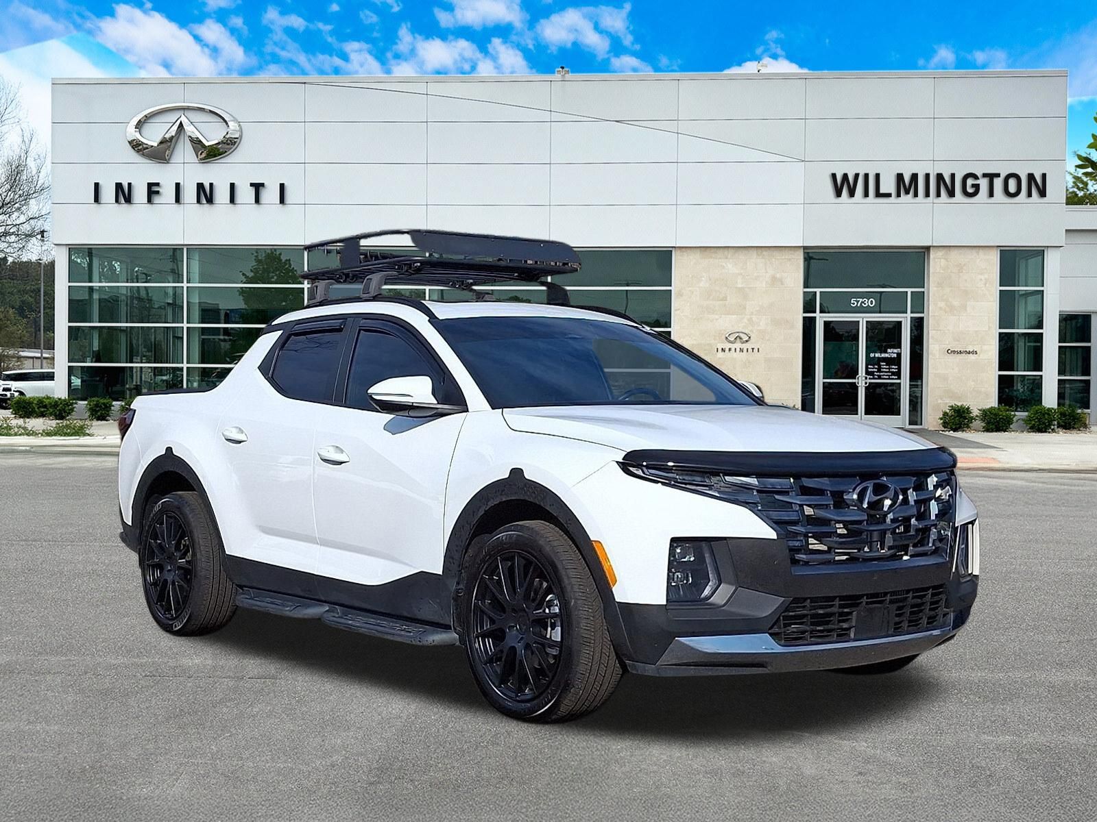 Atlas White 2024 Hyundai Santa Cruz Limited Crew Cab AWD Pickup Truck All-Wheel Drive Automatic