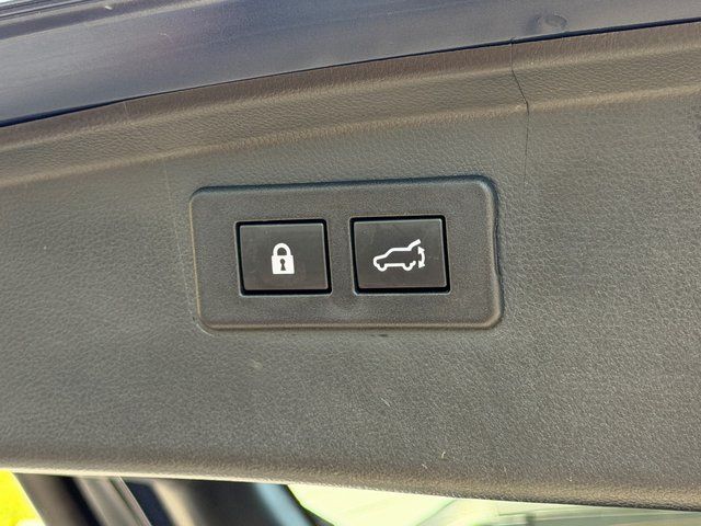 Used 2025 Blue Subaru Touring image 25