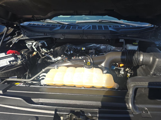 Used 2023 Gray Ford XLT image 15