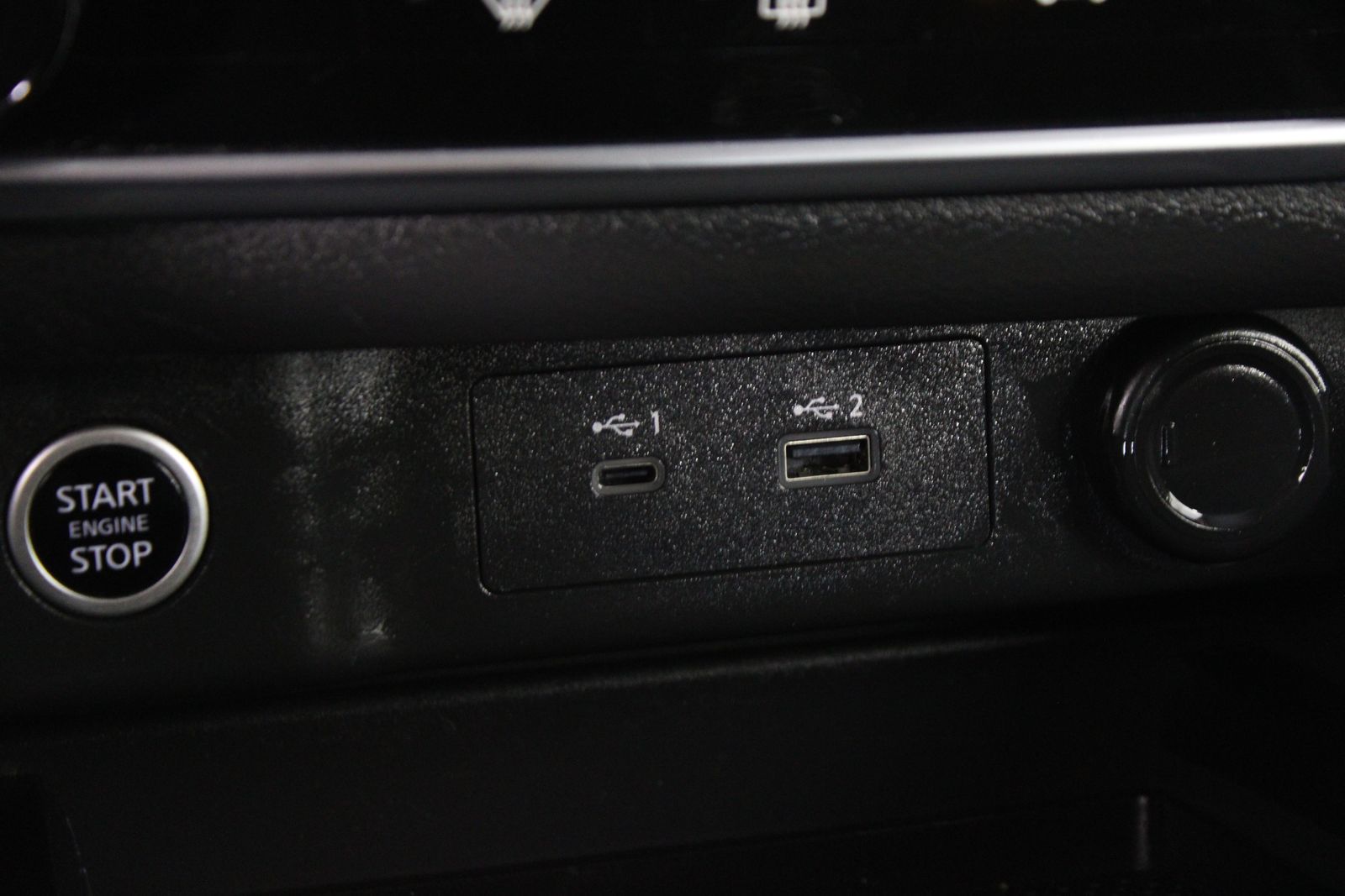 Used 2023 Black Nissan S image 22
