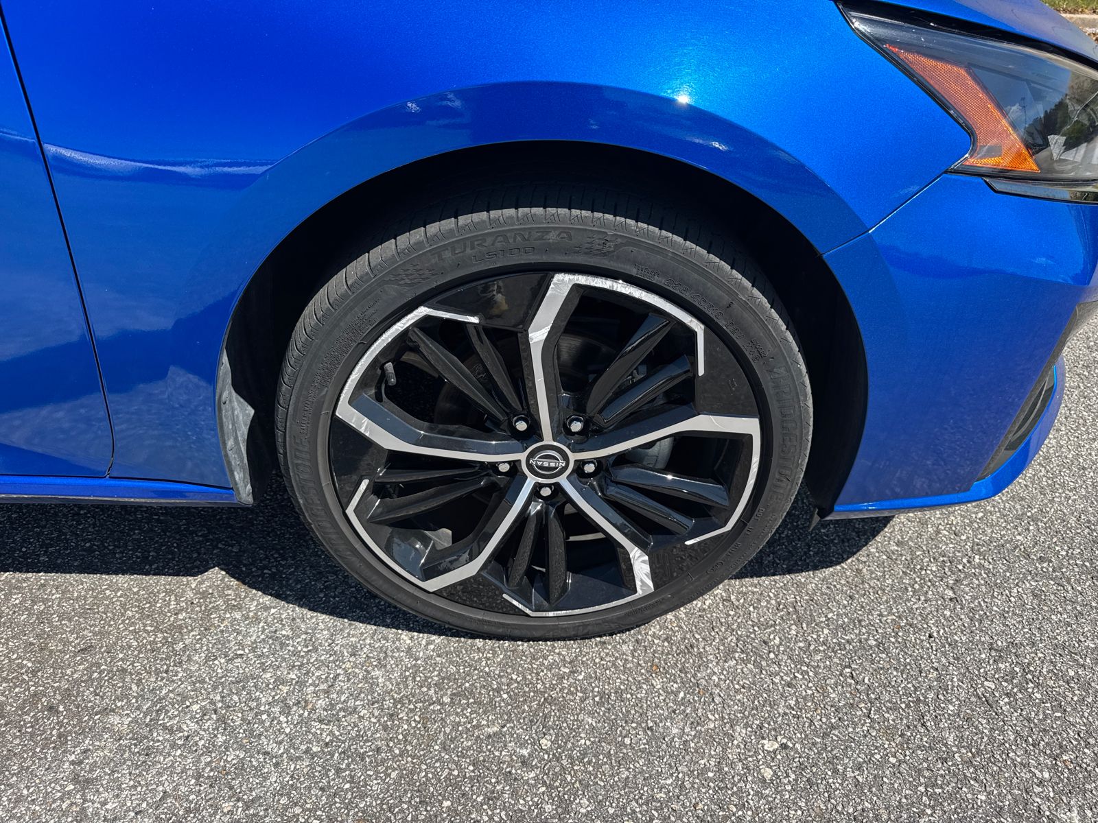 Used 2025 Blue Nissan 2.5 SR image 12