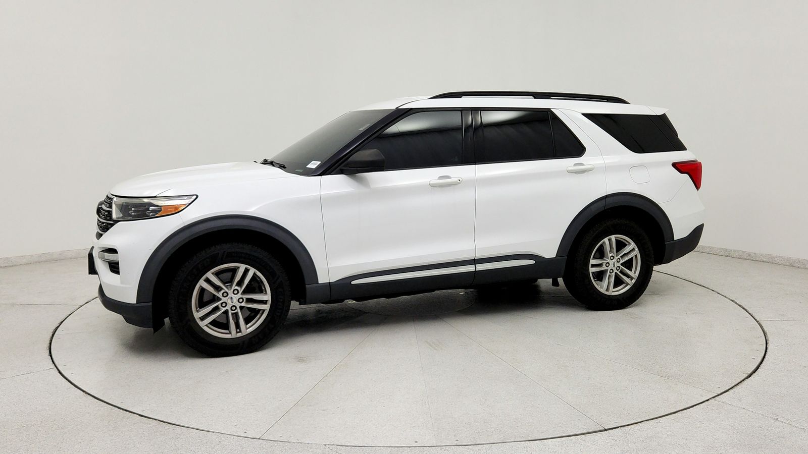 Certified Used 2020 White Ford XLT image 3