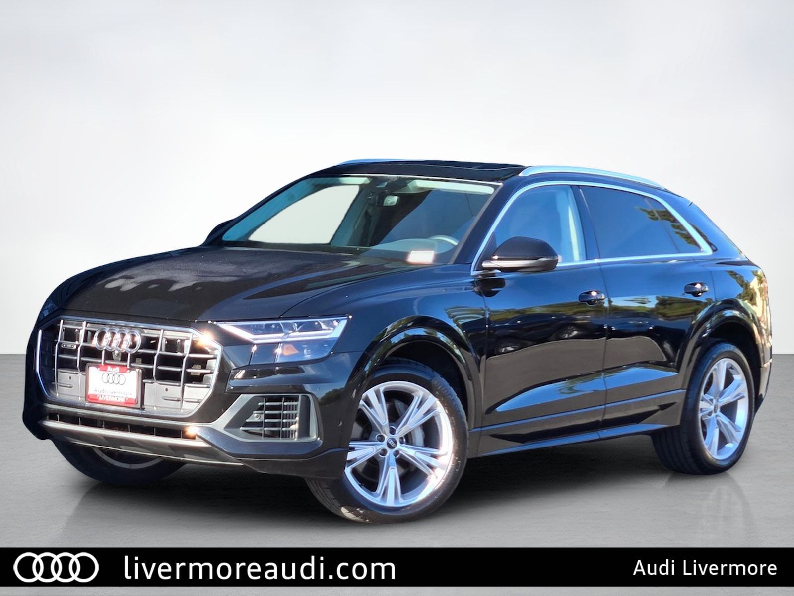 2022 Audi Q8 55 Premium Plus — full photo 1 of 45