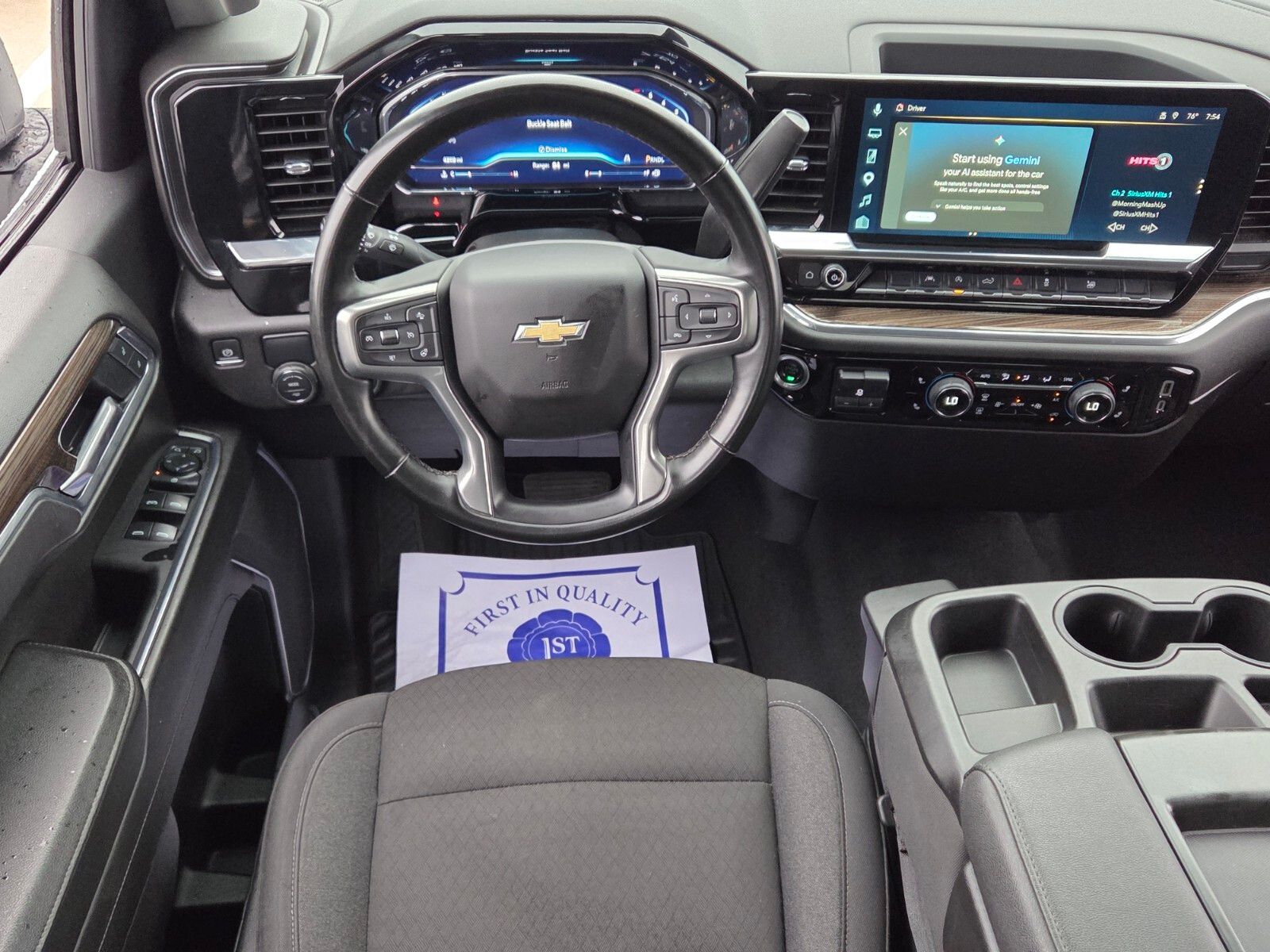 Used 2025 White Chevrolet LT image 7