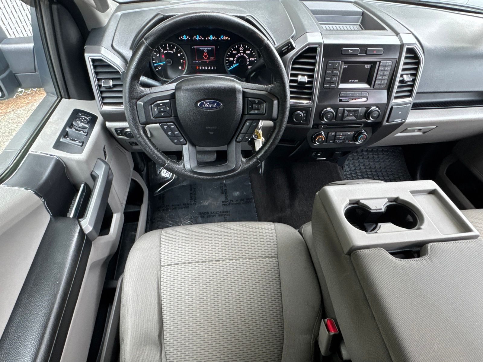Used 2015 Oxford White Ford XLT image 39