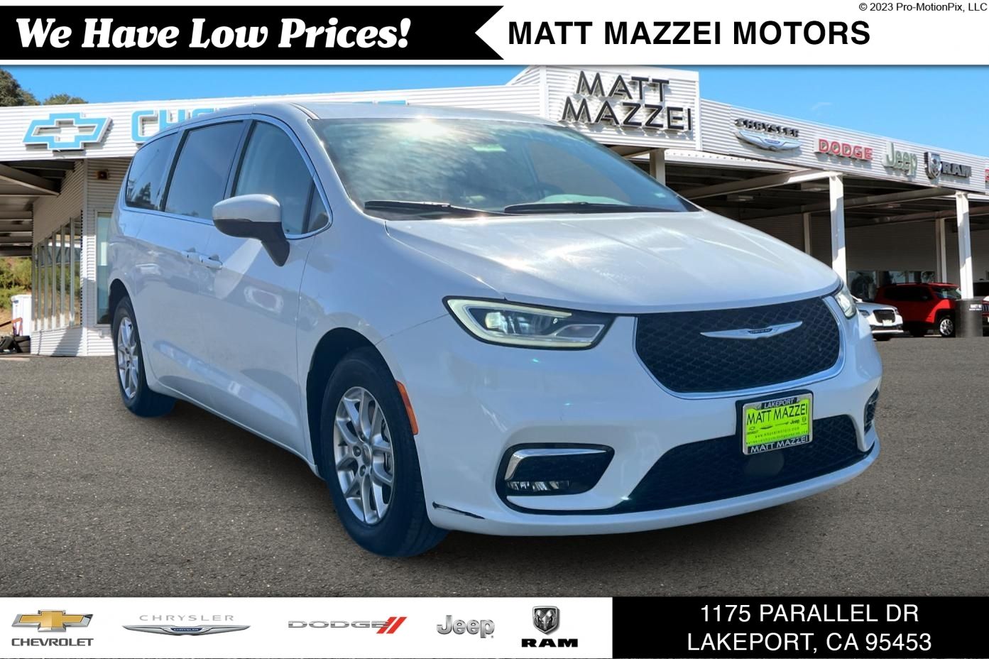 Bright White Clearcoat 2023 Chrysler Pacifica Minivan Front-Wheel Drive 9-Speed Automatic