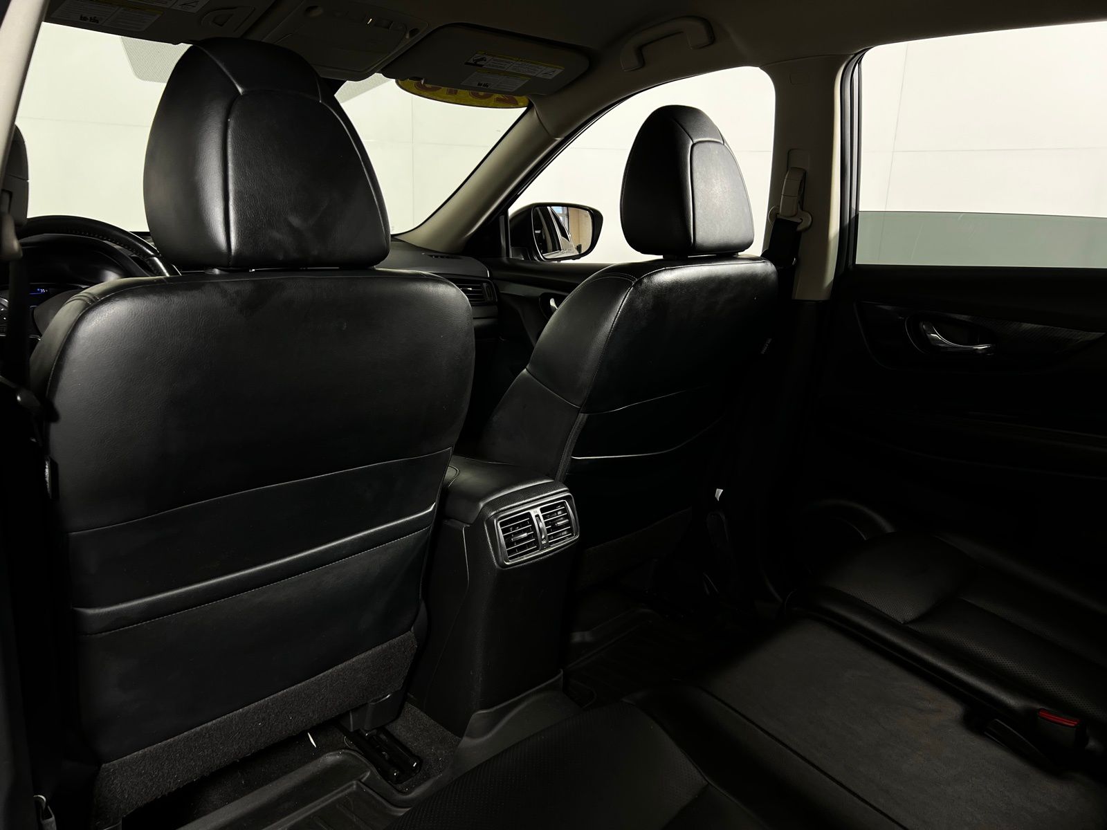 Thumbnail: 2018 Nissan Rogue - 24