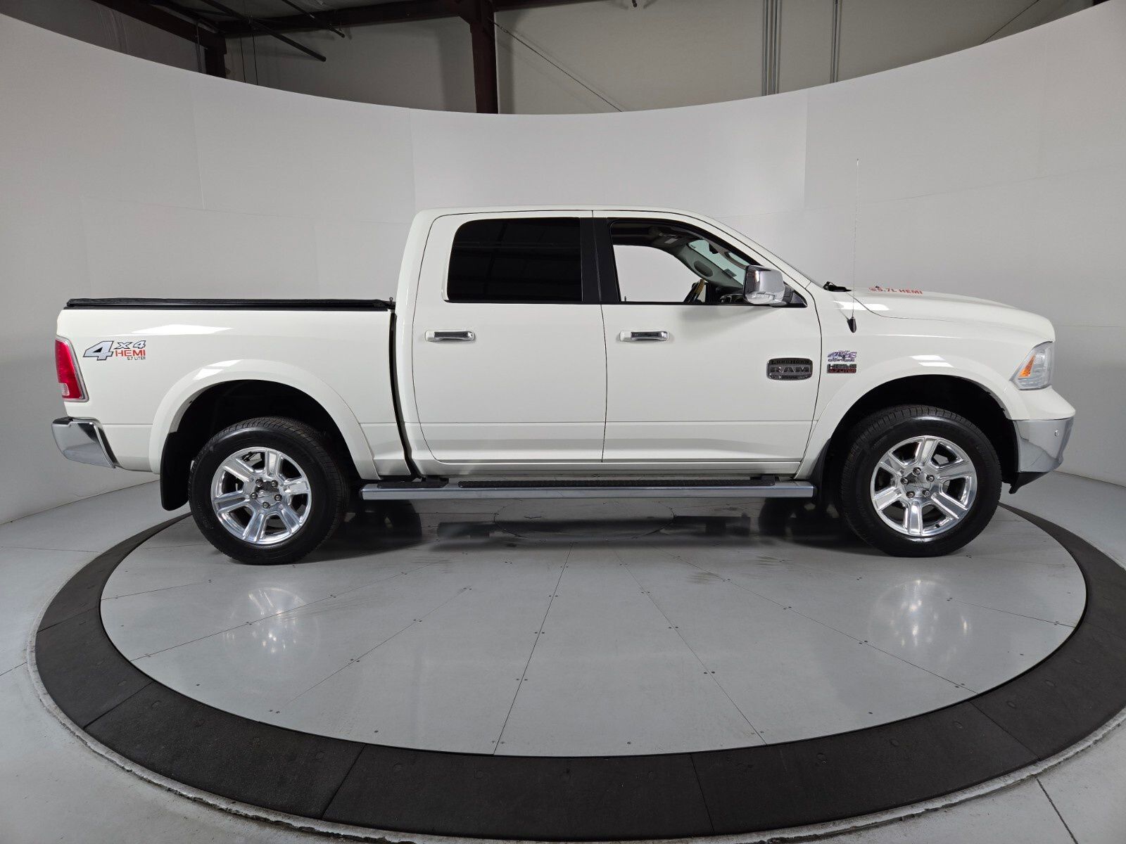 2016 Ram 1500 Laramie Longhorn 3