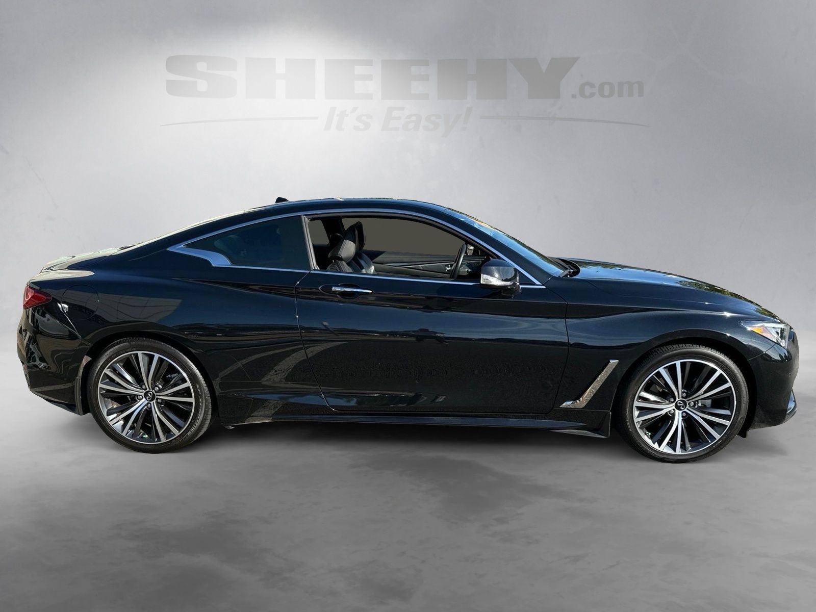 Used 2022 Black INFINITI LUXE image 10