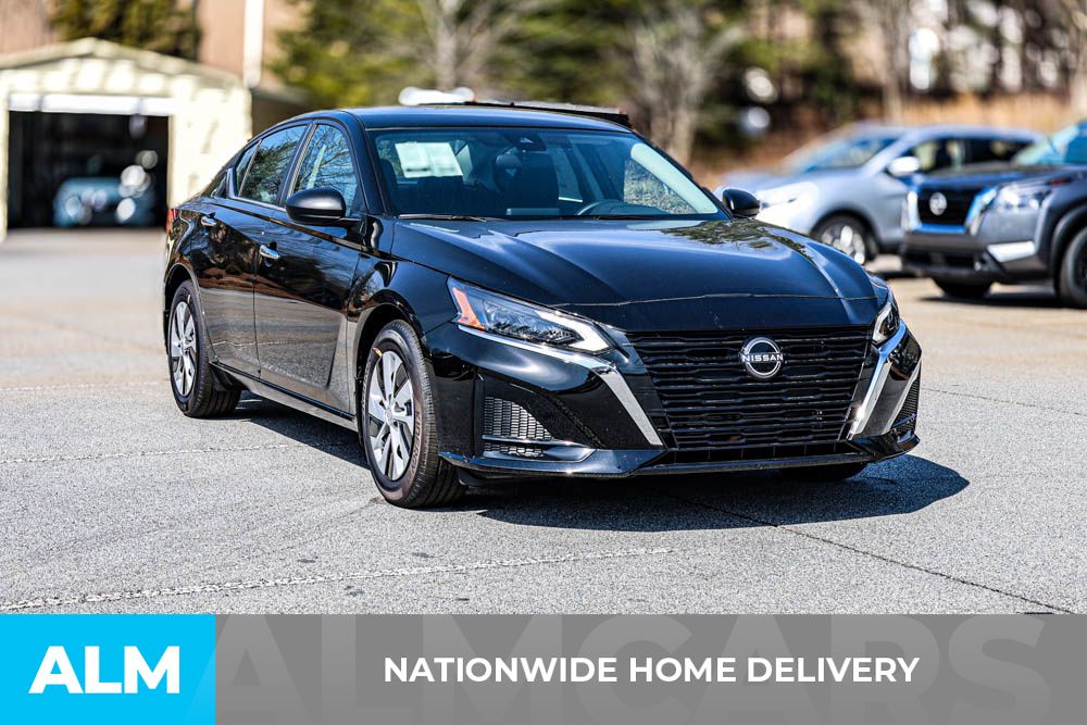 2025 Nissan Altima 2.5 S photo 2