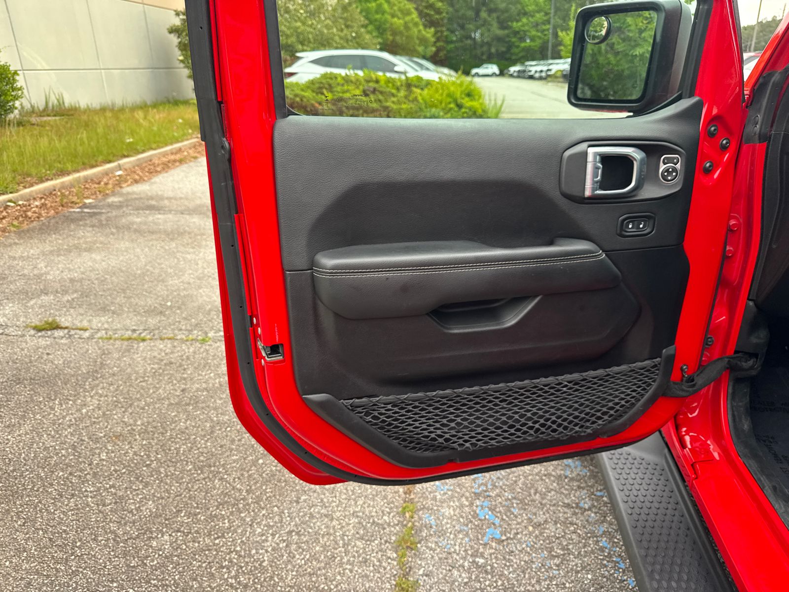 Used 2021 Firecracker Red Clearcoat Jeep Unlimited Sahara image 10