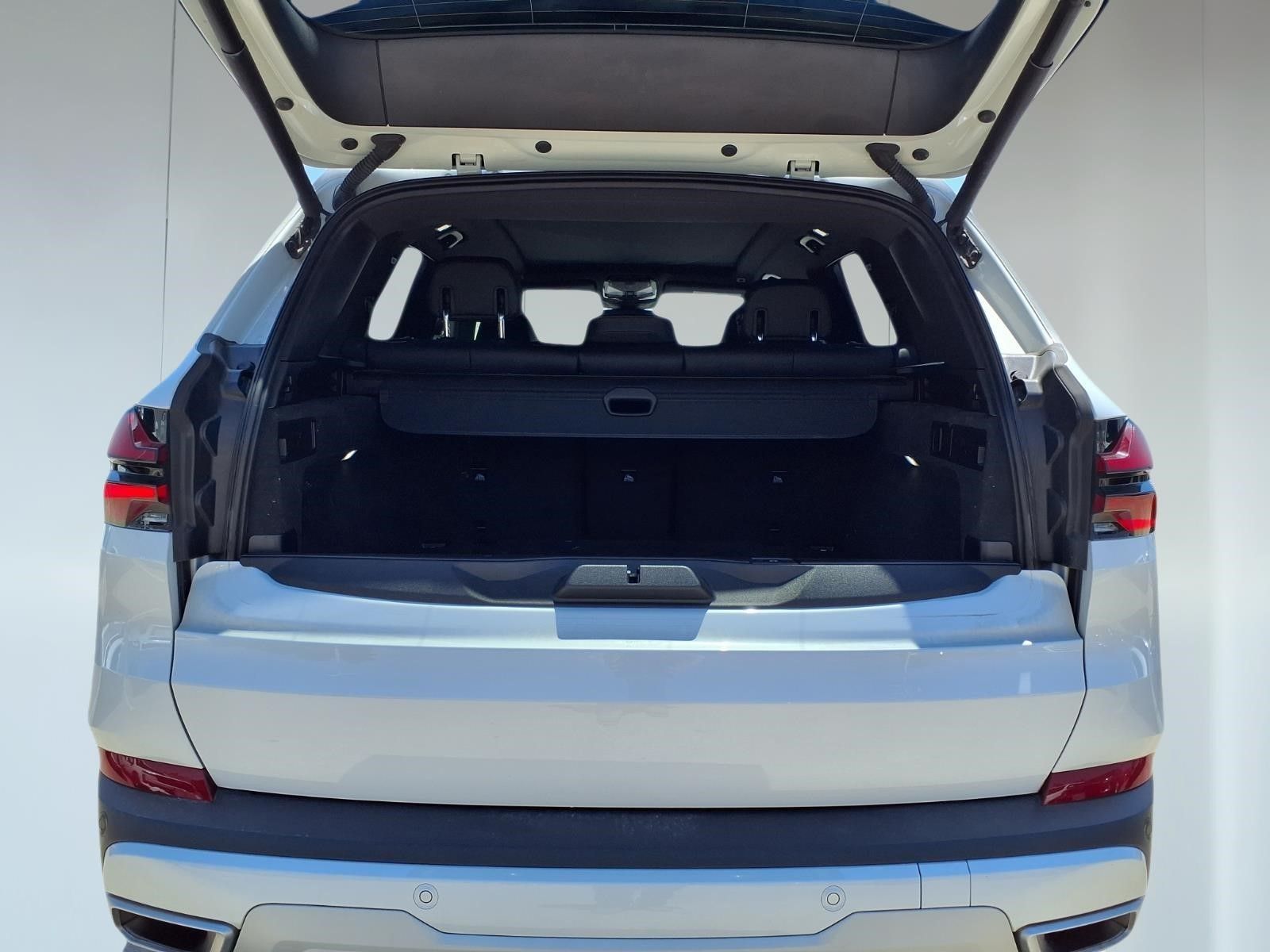 2025 BMW X5 xDrive40i White at Don McGill Toyota
