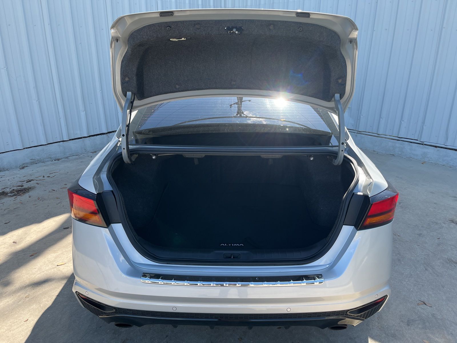 Used Car 2023 Nissan Altima  2.0 Sr For Sale Under $25,000 In Austin, Texas