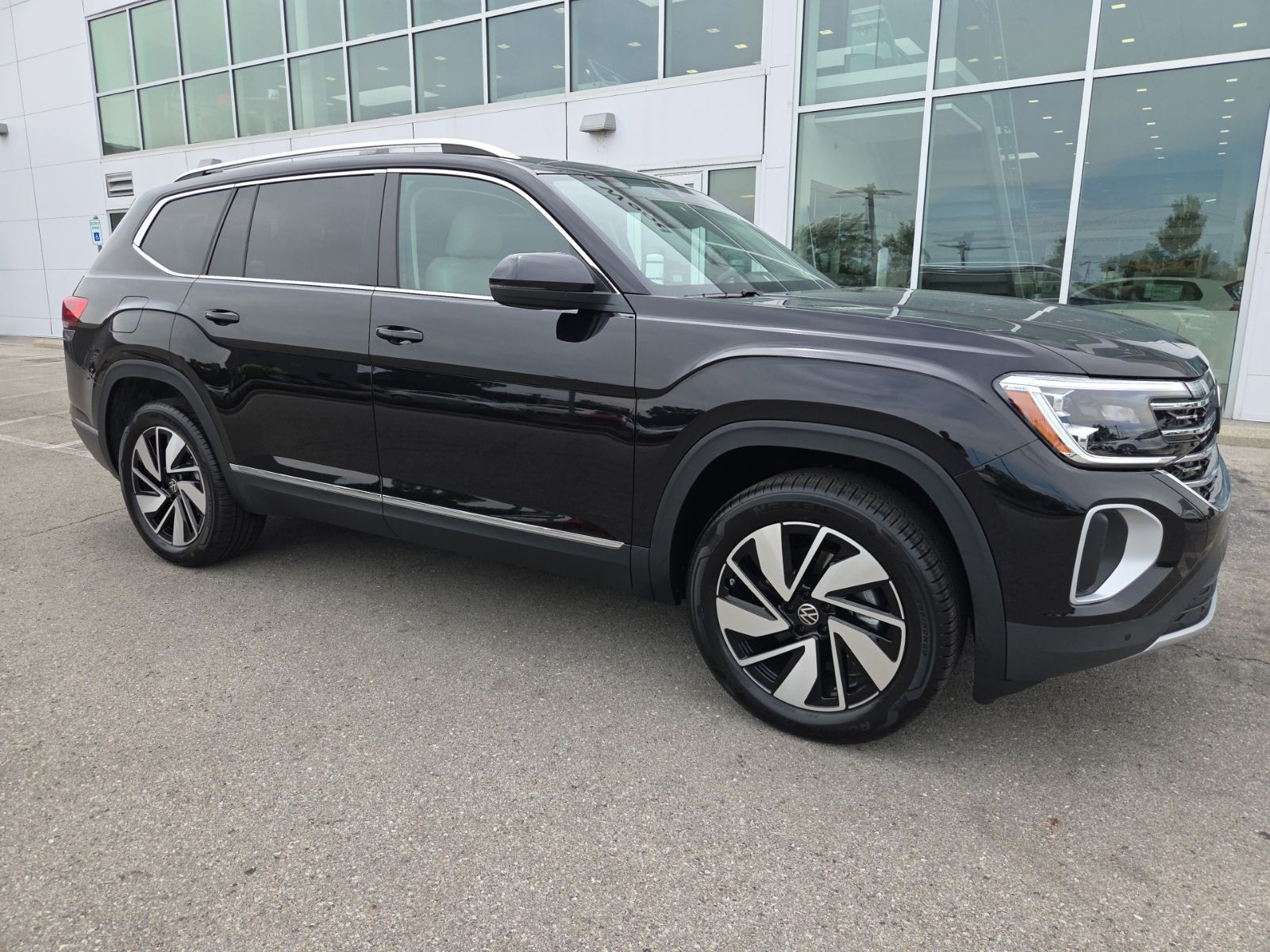 new 2026 Volkswagen Atlas car, priced at $48,793