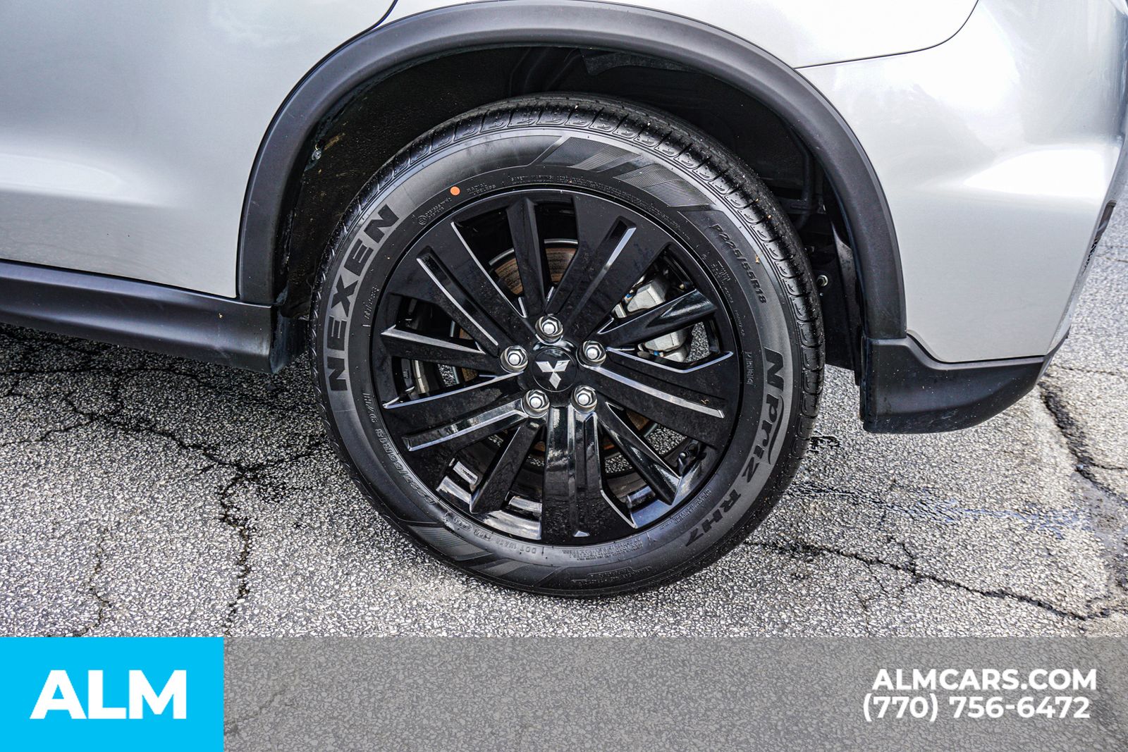 Used 2025 Silver Mitsubishi 2.0 SE image 15