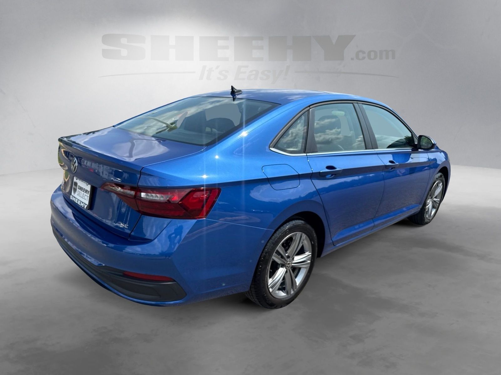 Used 2024 Blue Volkswagen 1.5T SE image 14