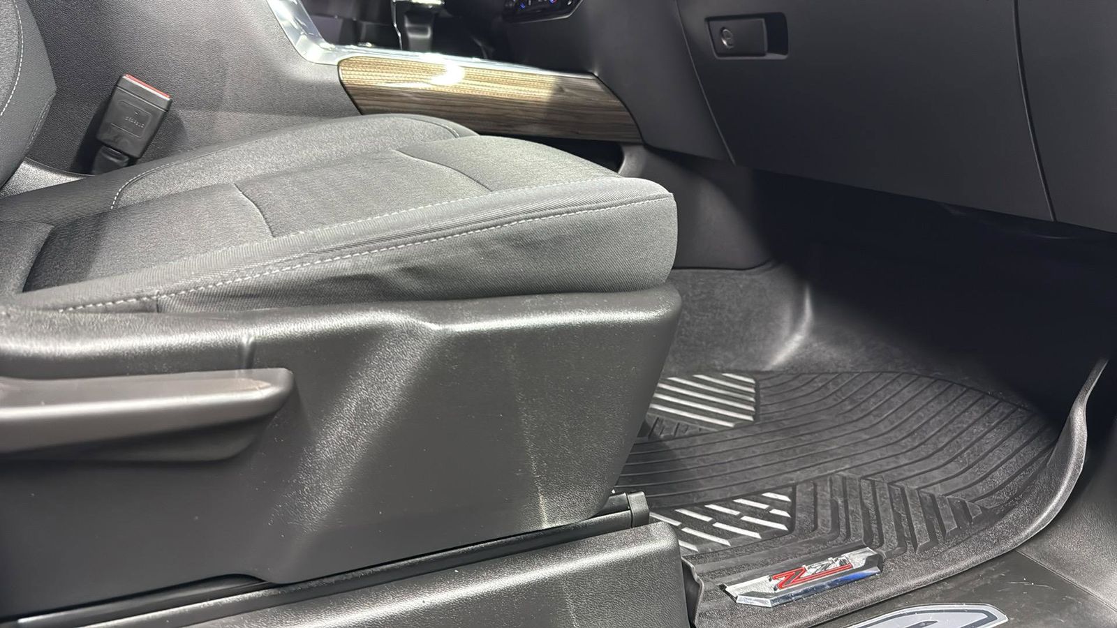 Used Car 2022 Chevrolet Silverado 1500  Lt Trail Boss For Sale Under $50,000 In Austin, Texas