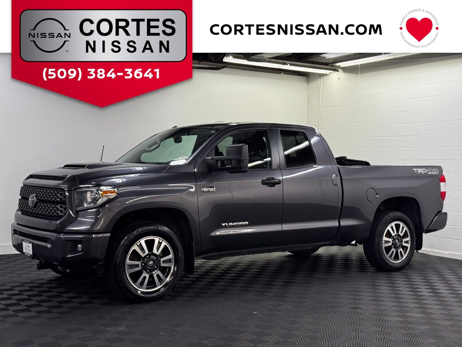 Magnetic Gray Metallic 2018 Toyota Tundra Pickup Truck Four-Wheel Drive 6-Speed Automatic Overdrive