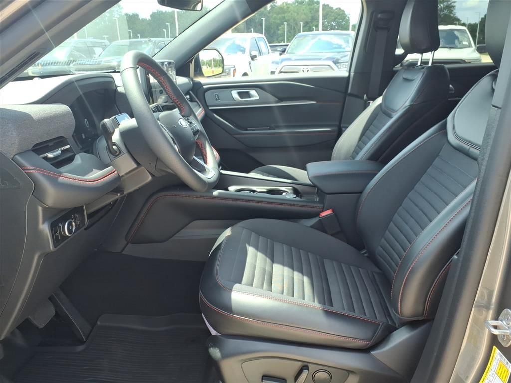 2025 Ford Explorer ST-Line - 11