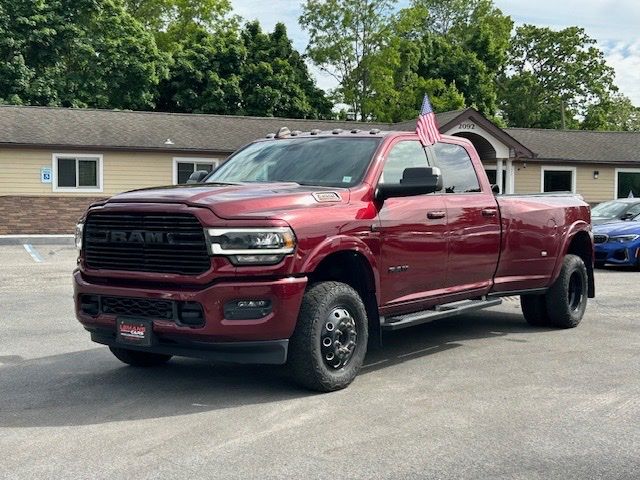 2022 RAM 3500 Laramie 4X4 Crew Cab LWB's photo