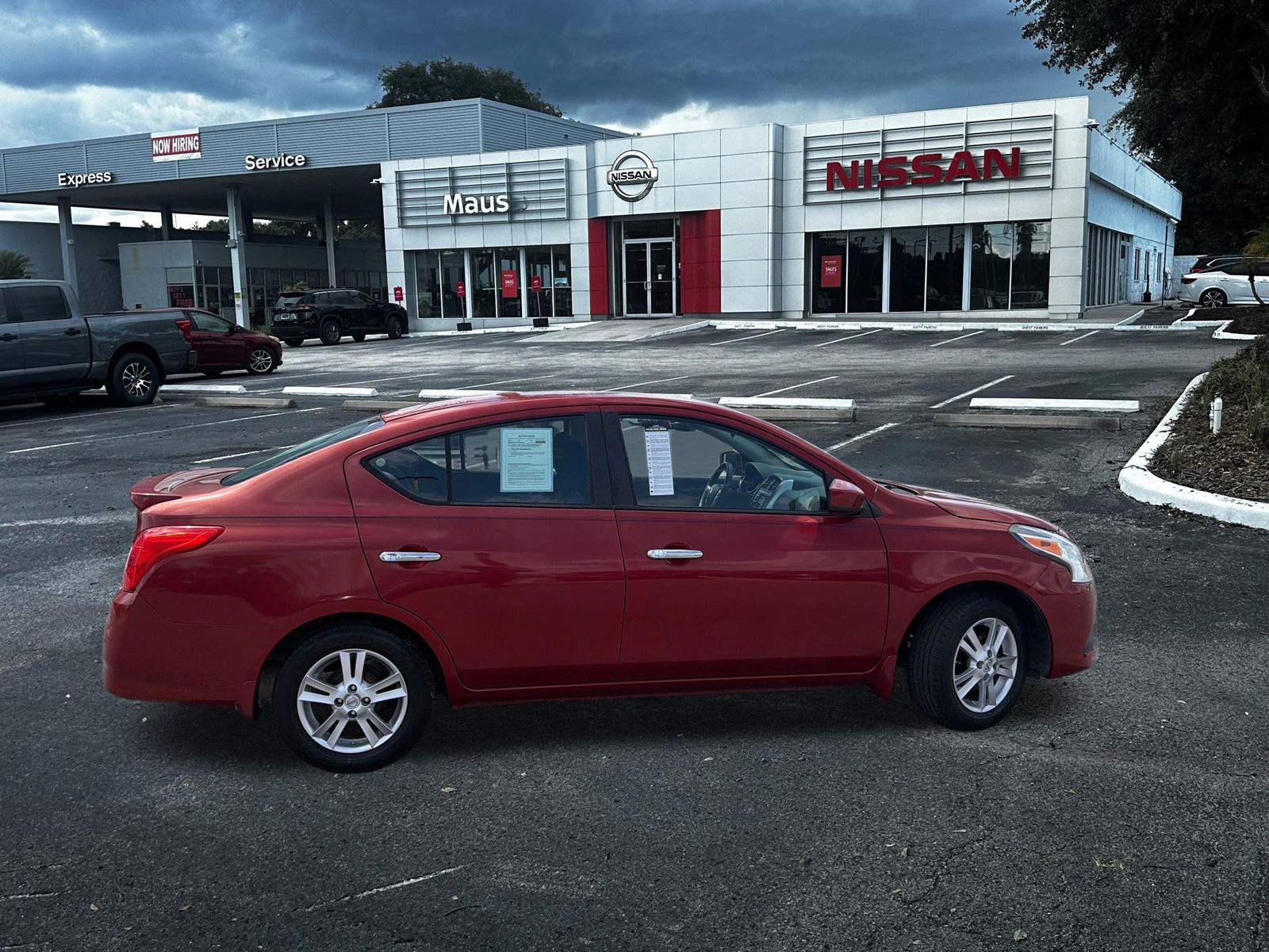 Used 2015 Nissan Versa 1.6 SV 4D Sedan
