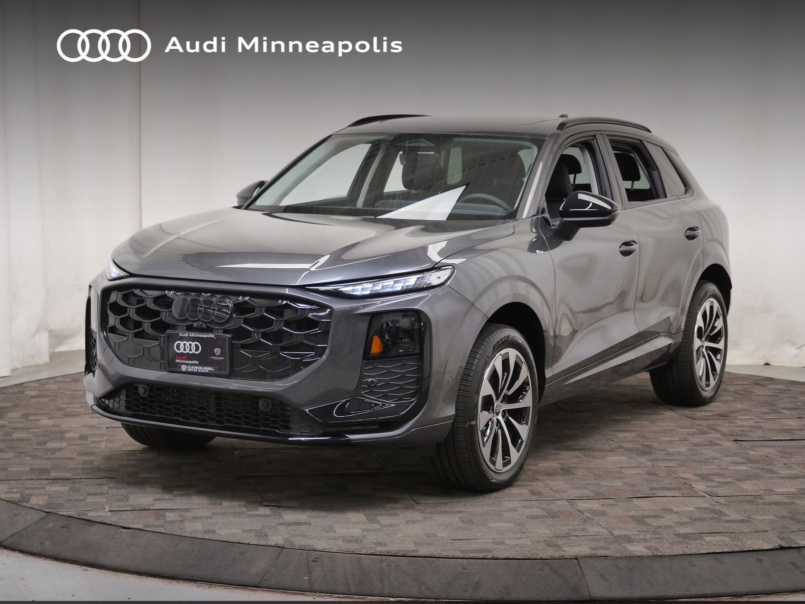Daytona Gray Pearl Effect 2026 Audi Q3 SUV / Crossover All-Wheel Drive 7-Speed Automatic