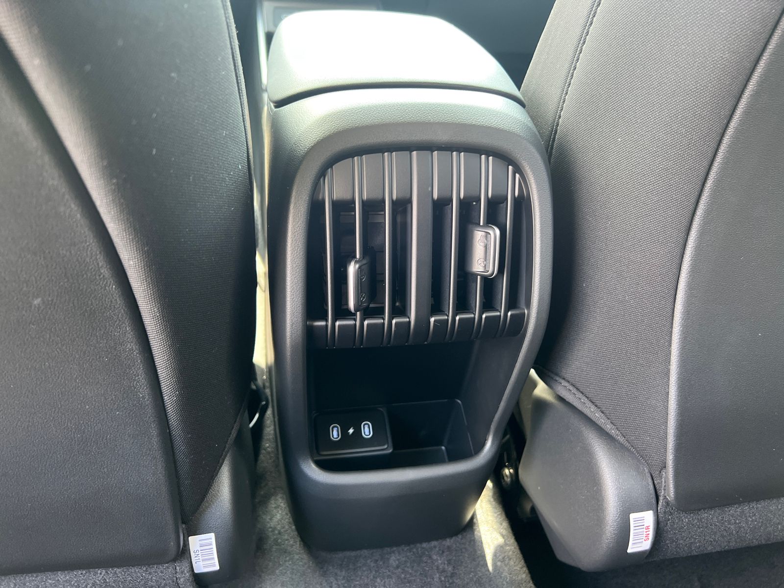 2025 Hyundai Kona SEL photo 15