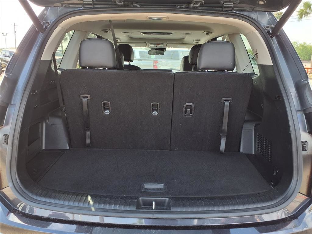 2025 Kia Telluride S - 6