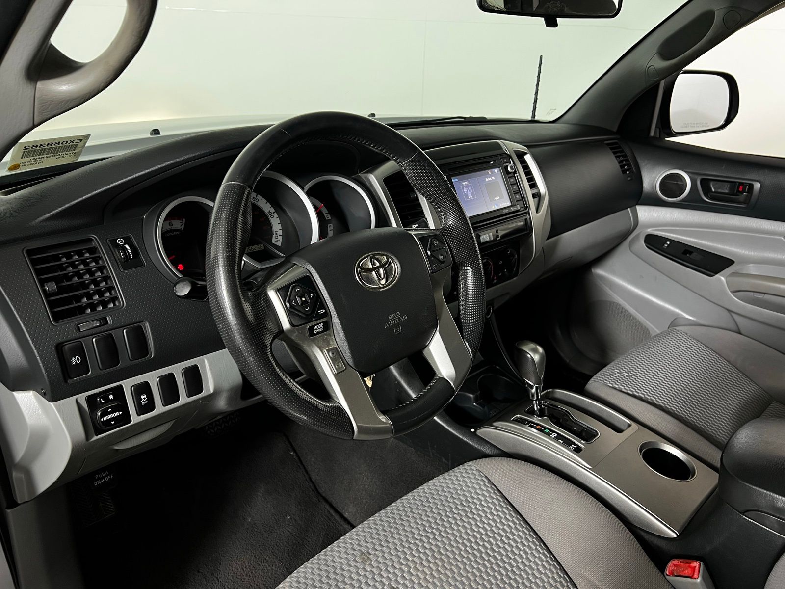 Thumbnail: 2014 Toyota Tacoma - 12