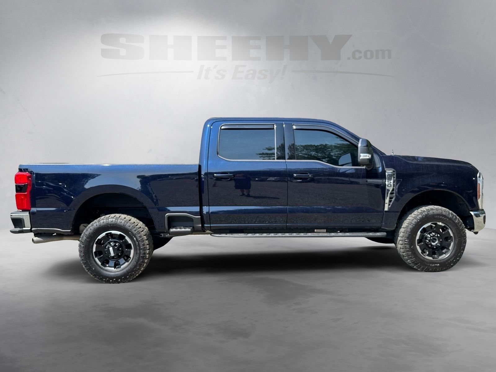 Certified Used 2025 Antimatter Blue Metallic Ford Lariat image 10