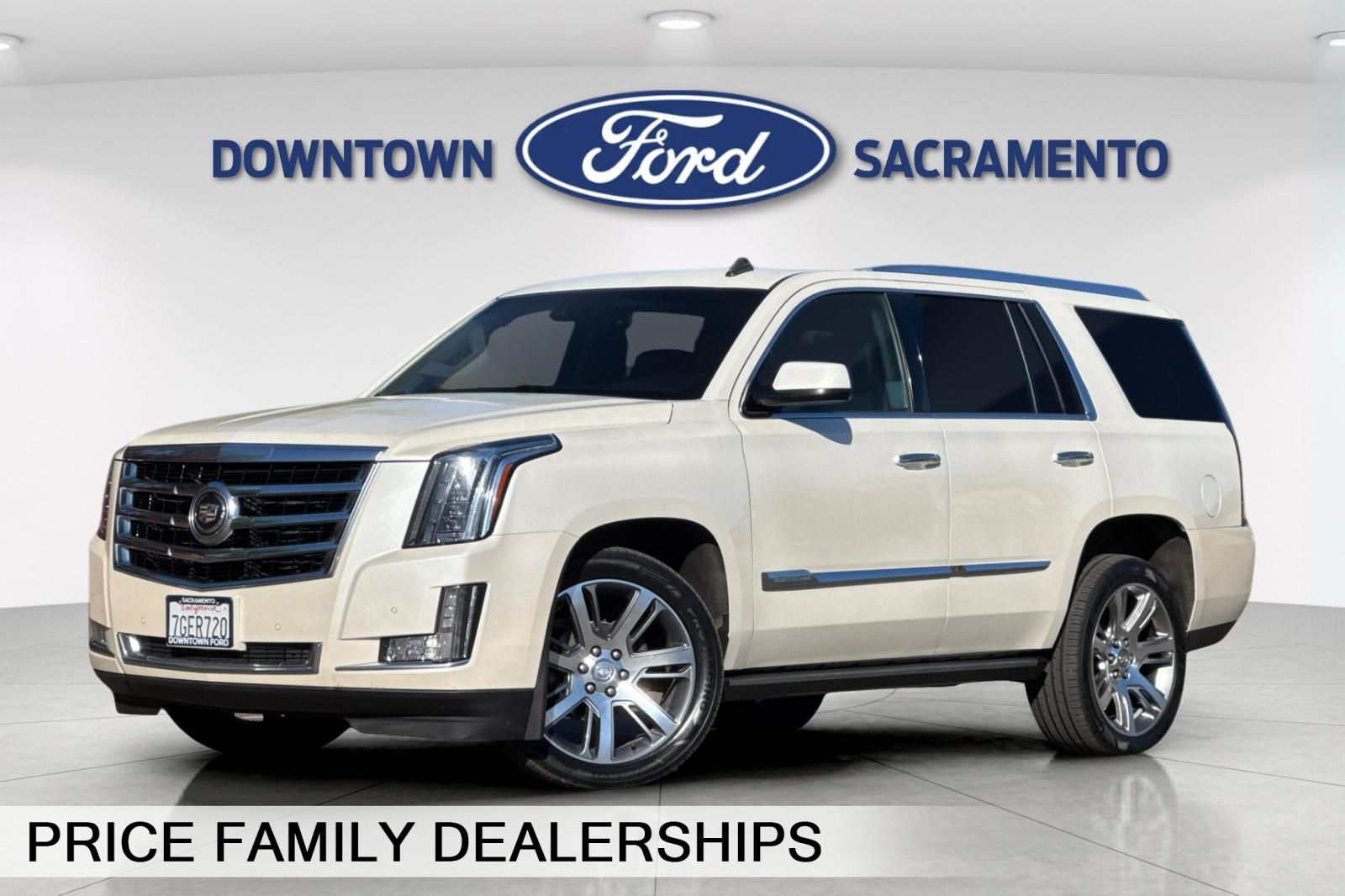 White Diamond Clearcoat 2015 Cadillac Escalade SUV / Crossover Four-Wheel Drive 6-Speed Automatic