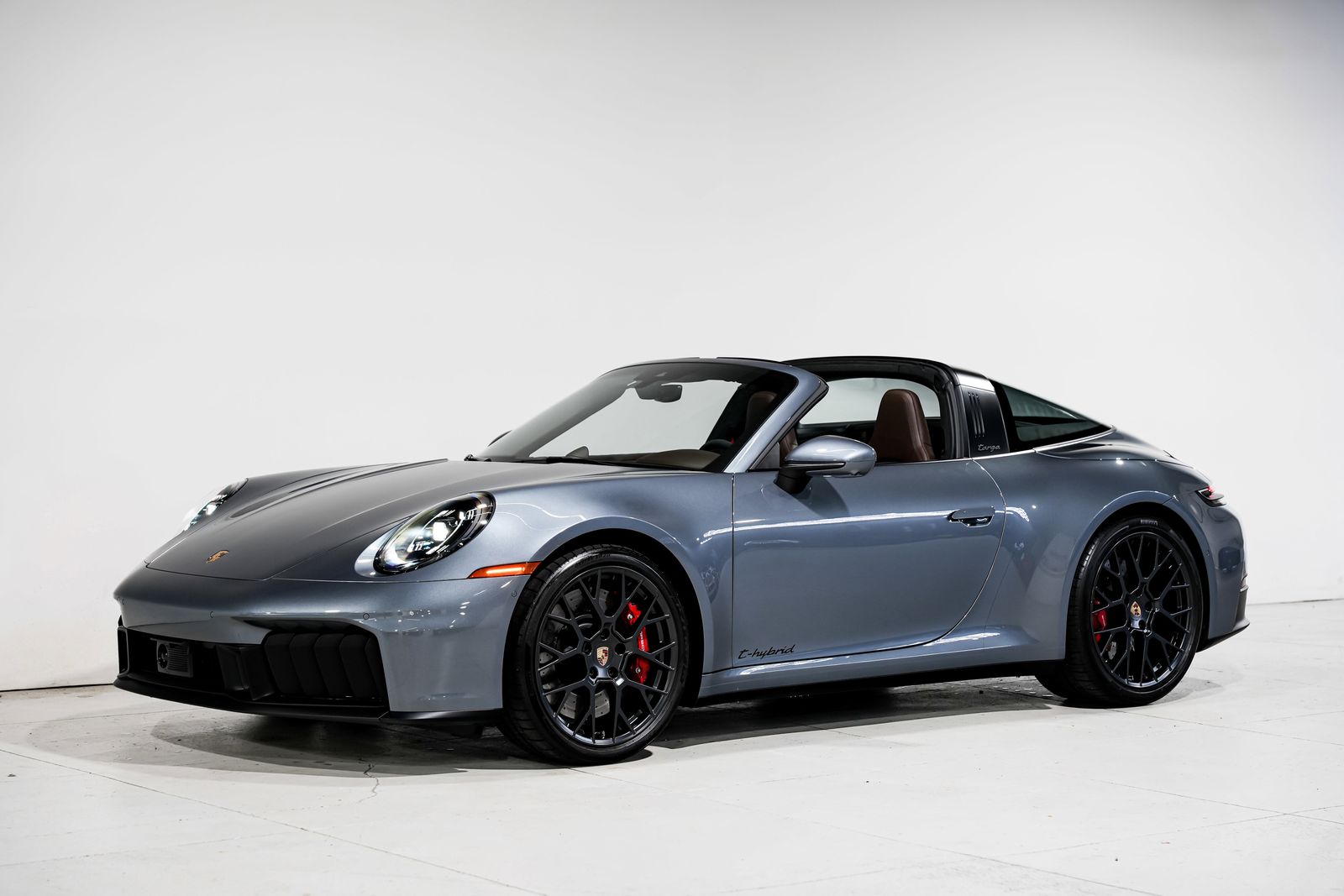2025 Porsche 911 Targa 4 GTS — photo 6