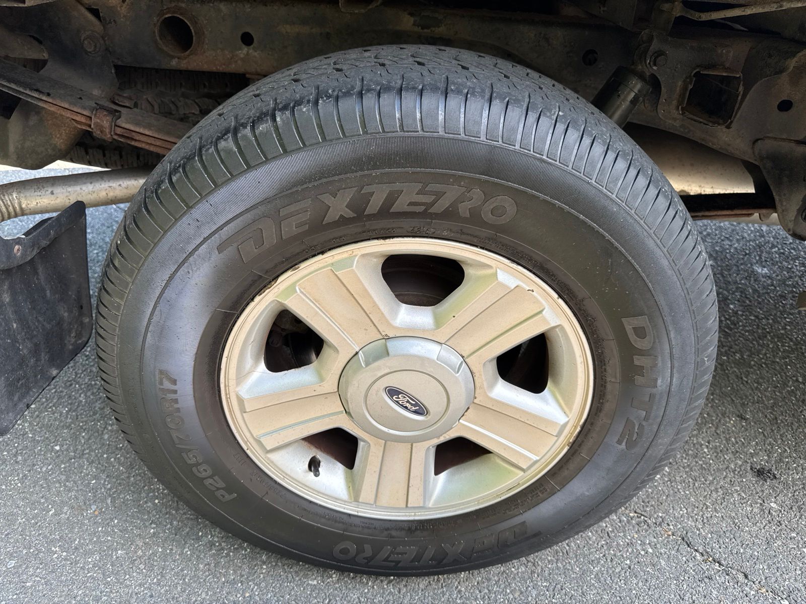 Used 2004 Beige Ford FX4 image 21