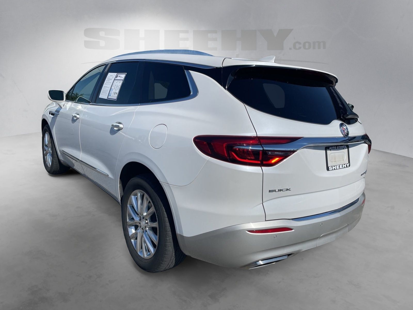 Used 2018 White Frost Buick Premium Group image 6