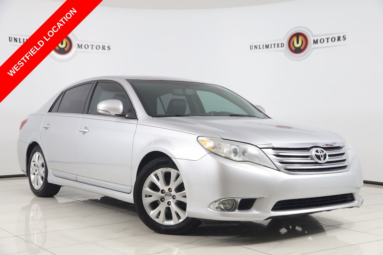 Classic Silver Metallic 2011 Toyota Avalon Sedan Front-Wheel Drive 6-Speed Automatic