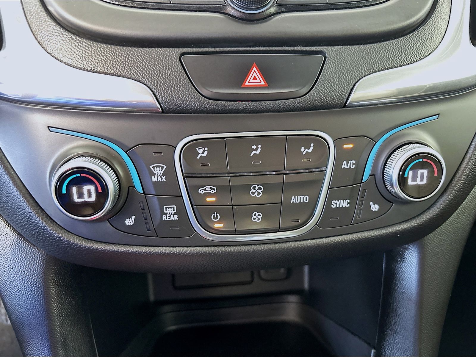 Used 2020 Chevrolet Equinox LT For Sale in OLIVE BRANCH, MS