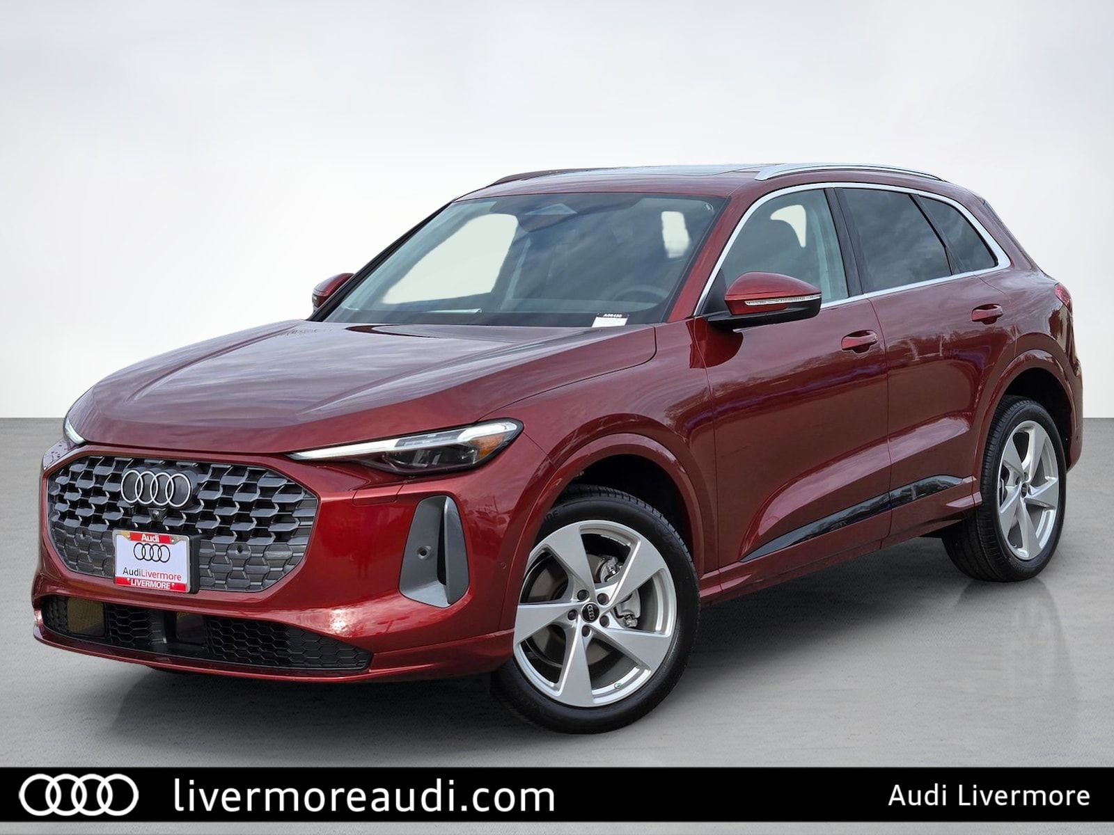 Red 2025 Audi Q5 quattro Premium Plus 40 TFSI SUV / Crossover All-Wheel Drive 7-Speed Automatic