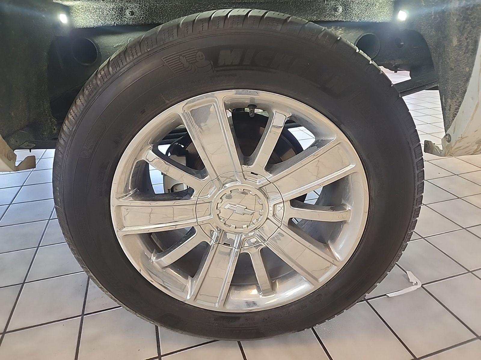 Used 2017 Summit White Chevrolet LT image 23