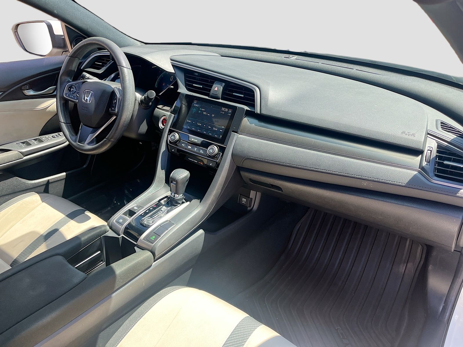 Used 2018  Honda EX image 28